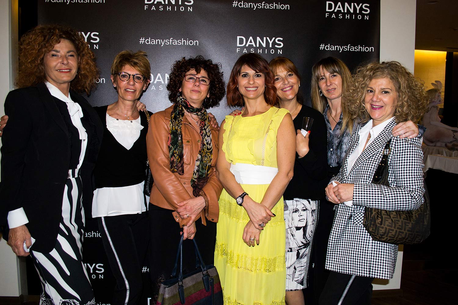 Danys Fashion red carpet evento