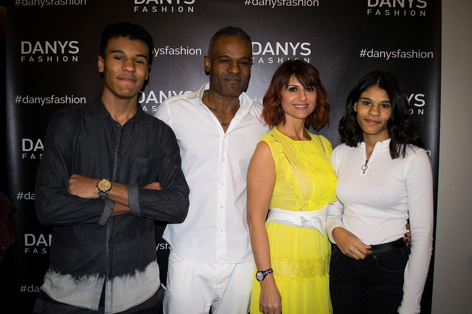 Danys Fashion la famiglia al NoName Parfum